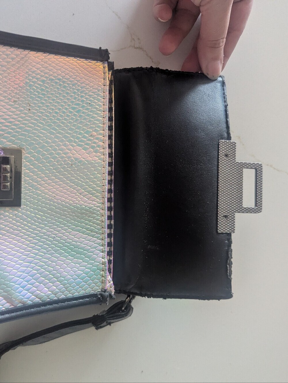 Nasty Gal x Nila Anthony Hologram At Me Bag - Picture 7 of 16